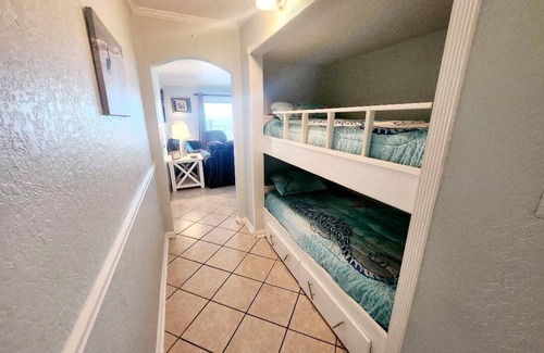 Panama City Beach Resort | Summit 1304 Welcome to Summer Fun.