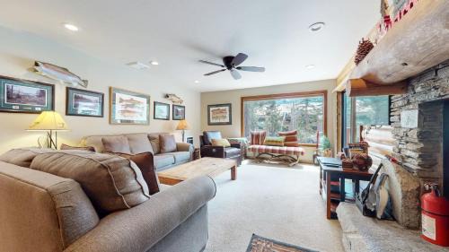 Mammoth Lakes Apartment | Summit 81 Apartment