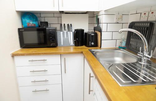 Aberdeen West End Apartment | SUMMIT Apartment - Cozy Aberdeen West End Flat Prime Location - Perfect for Short or Long stay - 1 bedroom