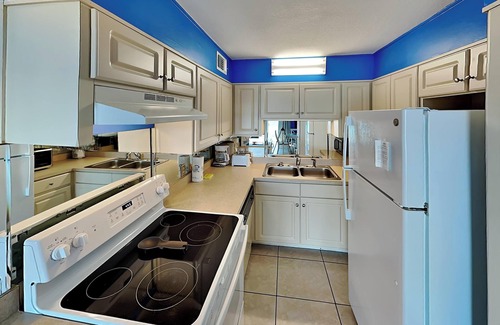 Panama City Beach Resort | Summit Beach Resort by Southern Vacation Rentals