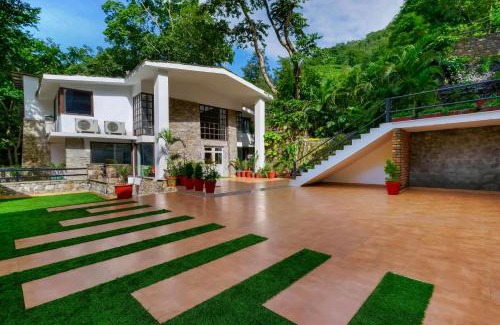 Dhunar Gaon Hotel | Summit By The Ganges Beach Resort & Spa