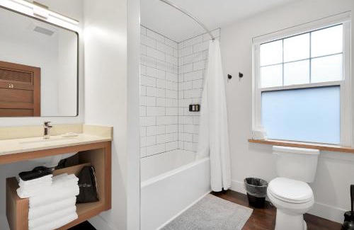 Mount Shasta Hotel | Summit Lofts Boutique Hotel