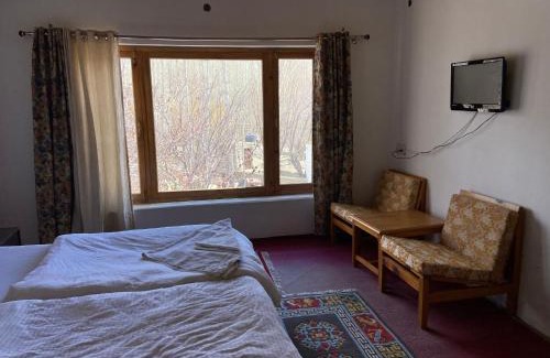 Leh House | Sumrolee Guest House
