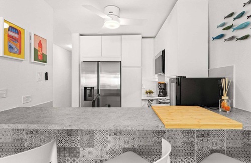 Bajura Apartment | Sun & Beach Villa | Beachside Escape w. Pool