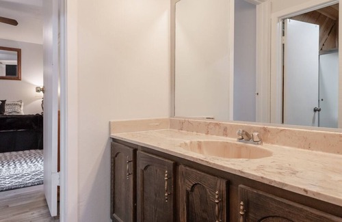 Mammoth Lakes Condo | Sun-drenched, Ski-in, ski-out condo with mountain views and WiFi