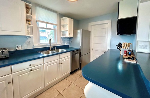 St. Augustine Cottage | Sun & Fun @ Can't Be Beat Beachfront Location!