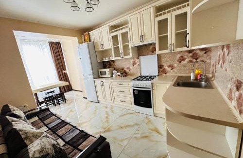 Yavory Apartment | Sun Hall