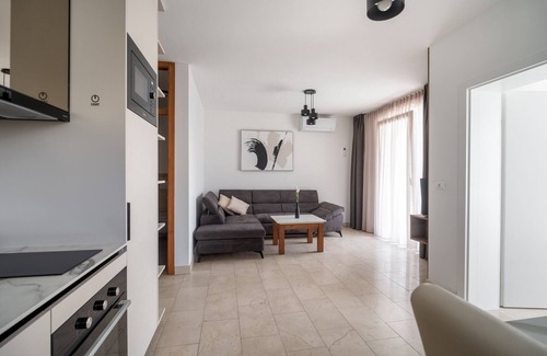 Kozino Apartment | Sunadria Apartments B6