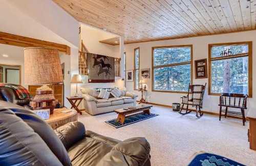 Sunbeam Estates House | Sunbeam Cabin Close to Downtown and Ski Shuttle