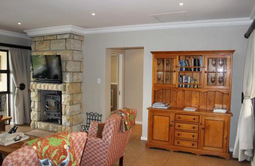 Clarens House | Sunbird Haven Self-Catering Sleeps 8