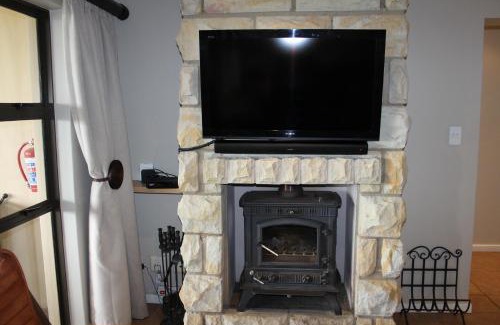 Clarens House | Sunbird Haven Self-Catering Sleeps 8