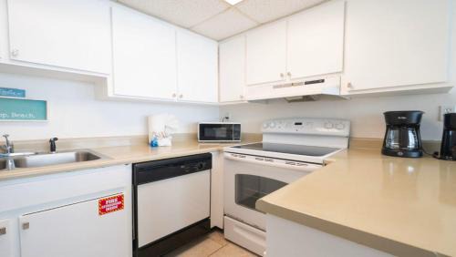 Panama City Beach Apartment | Sunbird Resort 10th Floor Amazing Sunsets - by Sunbird Rentals