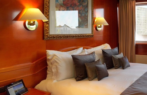 Docklands Hotel | Sunborn London