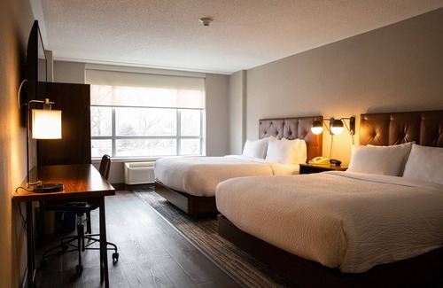 Point Edward Hotel | Sunbridge Hotel & Conference Centre Sarnia/Point Edward