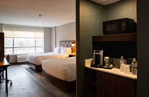 Point Edward Hotel | Sunbridge Hotel & Conference Centre Sarnia/Point Edward