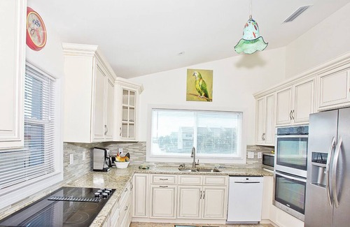 Vilano Beach House | Sundance LUXURY beach HOUSE, WHOLE HOUSE on OCEAN. 93 5 star reviews