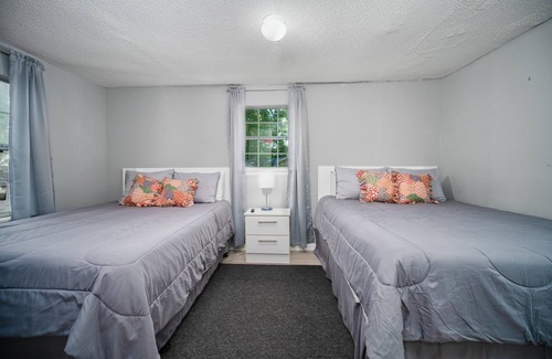 Green Cove Springs House | ~Sundapple Sleeps 8 Healing Spring & Kayak Park~