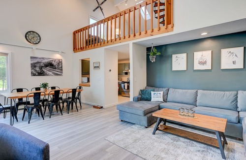 North Conway Condo | Sunday Slopes - Game Room + Central Location!