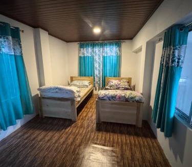 Mirik Bed & Breakfast | Sungava homestay