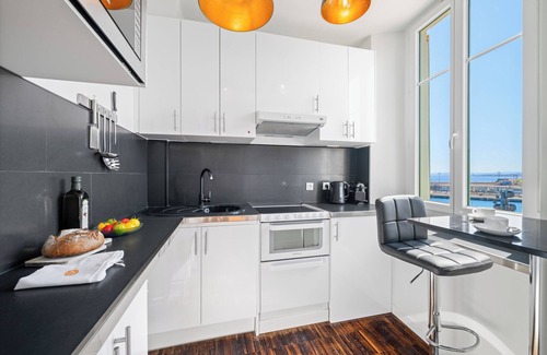 Lazaret Apartment | Sunlight Properties - Capitaine 54 - 1 Bed rental apartment, balcony, port view