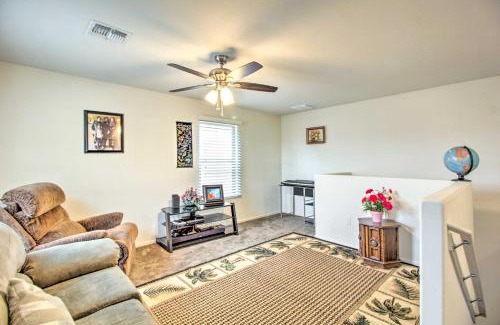 Tucson House | Sunlit Tucson Escape with Patio about 10 Mi to Dwtn!