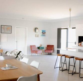 Ripon Apartment | Sunni Eyre - Spacious 3 bedroom entire home in town centre