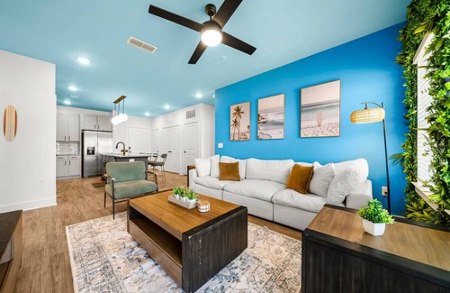 Upper Grand Lagoon Apartment | Sunny 3BR Apt + Resort Amenities - Free Parking!