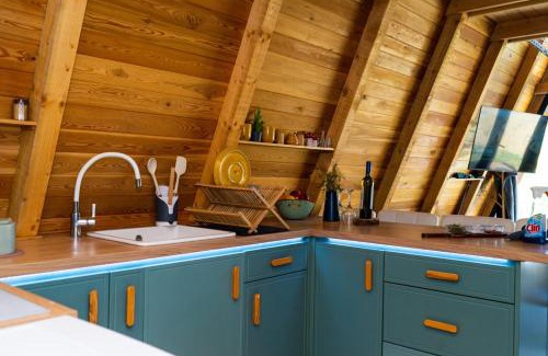 Vrdnik House | Sunny A Frame in National Park Fruska Gora - Vrdnik