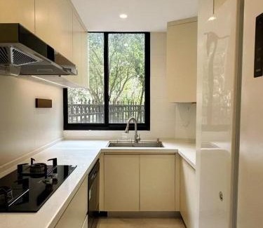 Wantiguan Apartment | Sunny Abode创世纪花园 Deluxe three bedroom near Xujiahui