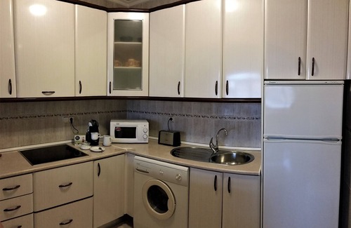 Benalmadena Costa Apartment | Sunny and roomy apartment on the beachfront