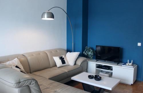 South Antwerp Apartment | Sunny Apartment - Zuid Retreat 1BR Apartment near Scheldt River