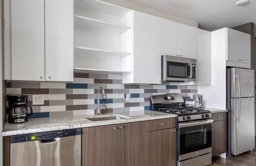 East Cambridge Apartment | Sunny East Cambridge 1BR w/Gym & W/D, nr Lechmere T, by Blueground