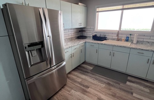 Ewa Beach Cottage | Sunny Hawaii BeachFront Property