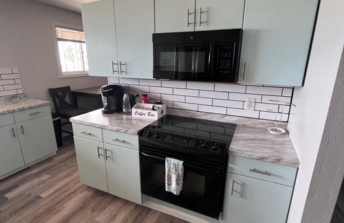 Ewa Beach Cottage | Sunny Hawaii BeachFront Property