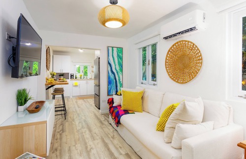 Jarealito Villa | Sunny Nest at the Beach