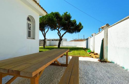 Los Canos de Meca House | Sunny ocean view house walking distance from beach