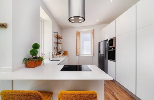 Paco De Arcos House | Sunny Oeiras Stay with Private Pool