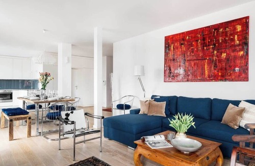 Kleparz Apartment | Sunny penthouse in New York style