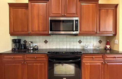 Warm Mineral Springs House | Sunny Pool Home close to Warm Mineral Springs