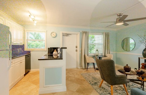Grandview Heights Apartment | Sunny Retreat: Cozy APT in WPB #2