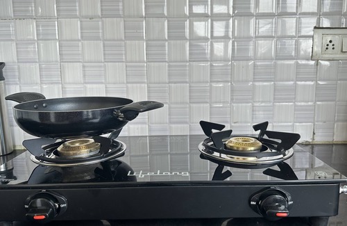 Candolim Apartment | Sunny Side Up Pent 1 with Pool, pet friendly, free parking, free wifi