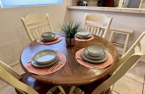 Las Cruces House | Sunny Sonoma Hideaway-Hot Tub!