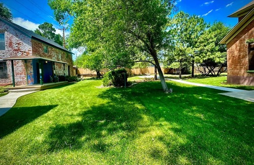 Raton House | Sunny Southwest Casita