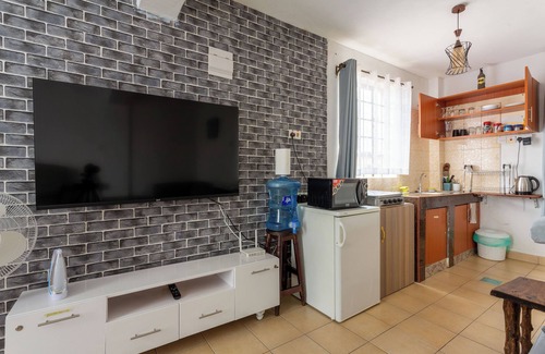 Ngara West Apartment | Sunny Spacious Studio