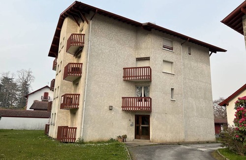 Cambo-les-Bains Apartment | Sunny Studio with Balcony, Parking, and Elevator in Cambo-les-Bains