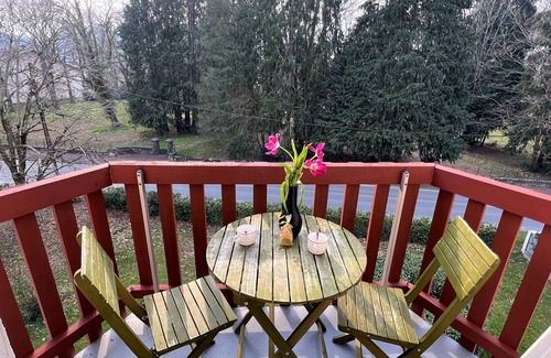 Cambo-les-Bains Apartment | Sunny Studio with Balcony, Parking, and Elevator in Cambo-les-Bains