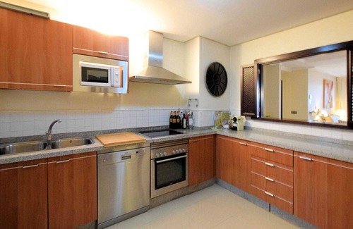 Ojen Apartment | Sunny Terrace Near Marbella
