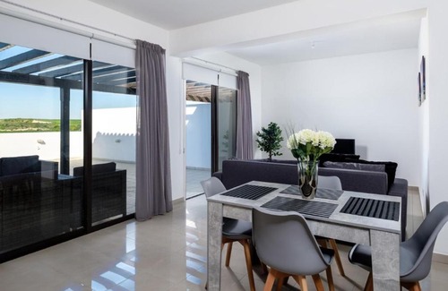 Tersefanou Apartment | Sunnyside Apartment