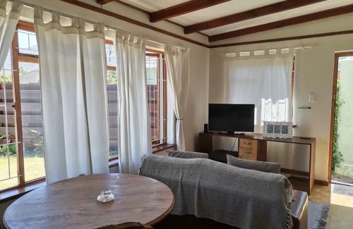Fish Hoek Apartment | Sunray Cottage