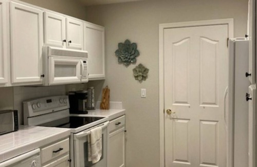 Sunridge Estates House | Sunridge Estates Home close to Laughlin, River and Lake Mohave.